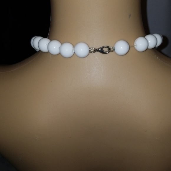 Necklace - Picture 3 of 3